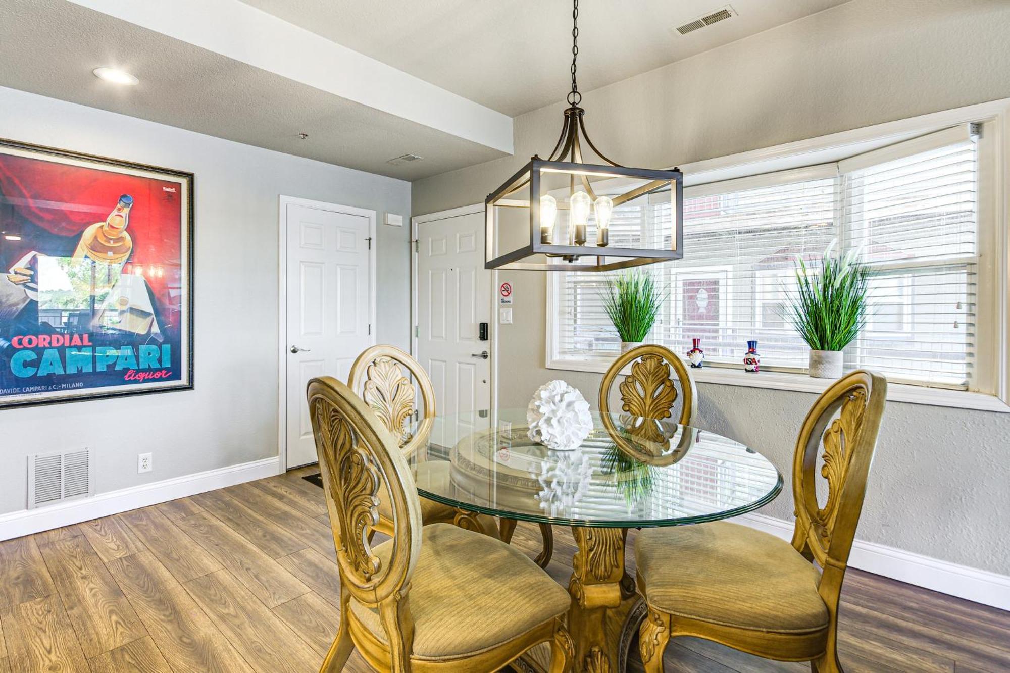 Waterfront Lake Ozark Condo With Deck And Pools ภายนอก รูปภาพ