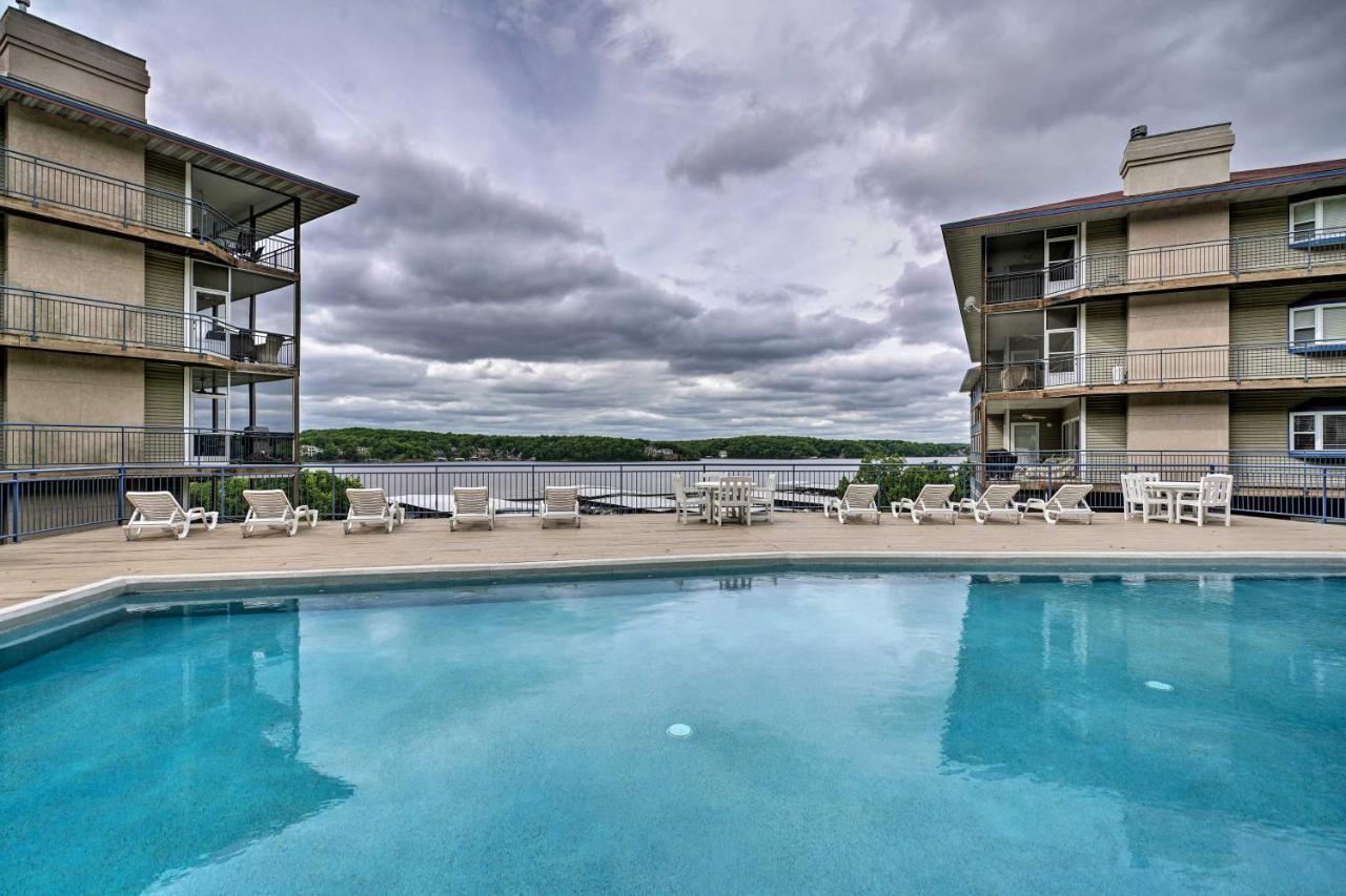 Waterfront Lake Ozark Condo With Deck And Pools ภายนอก รูปภาพ